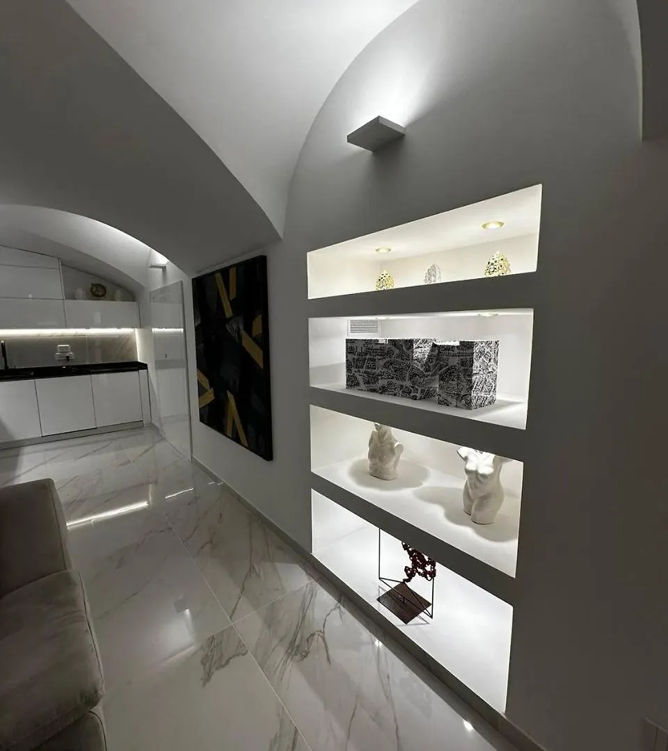 Dolce Vita Luxury Naples Apartment