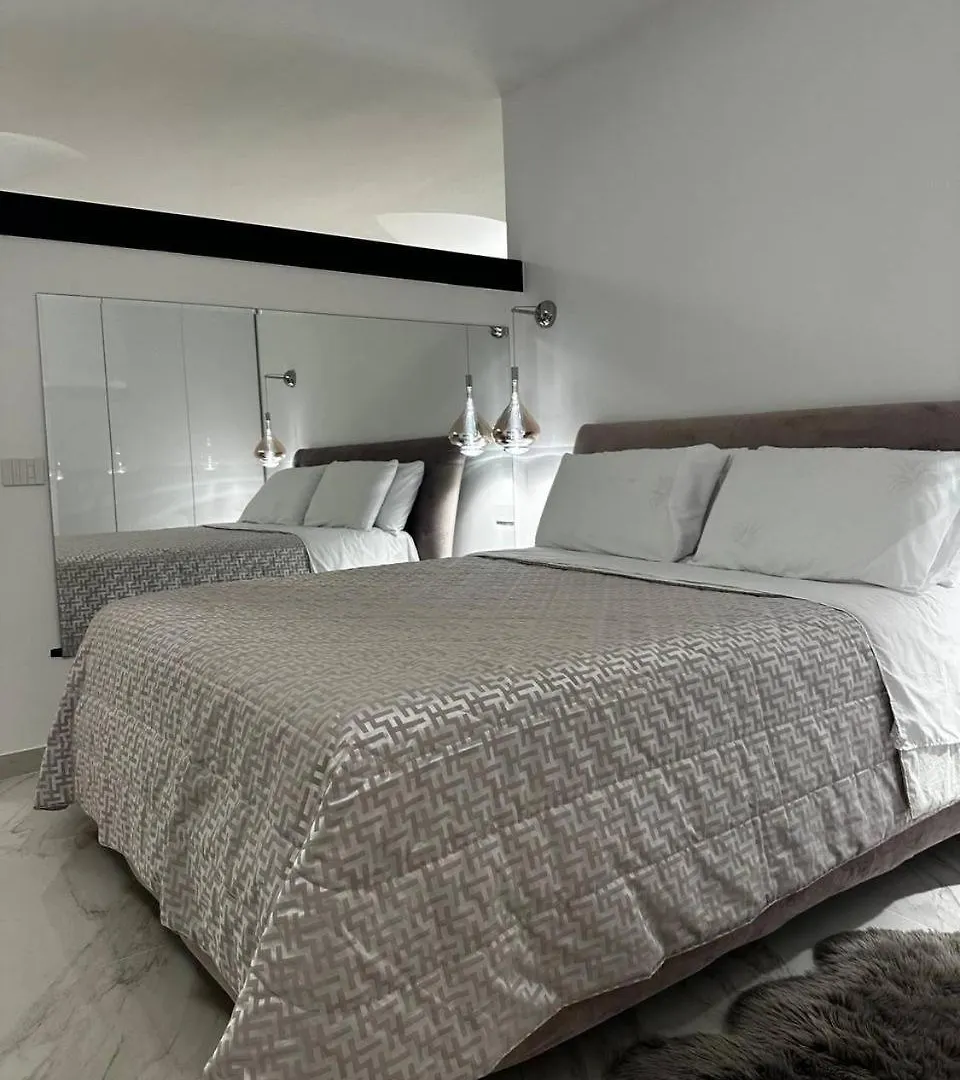 Dolce Vita Luxury Naples