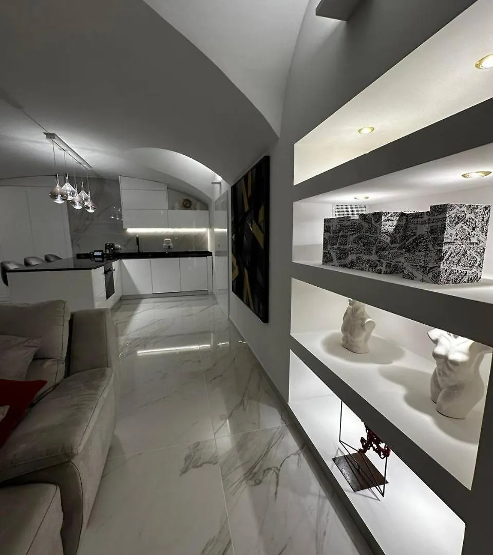 Dolce Vita Luxury Naples